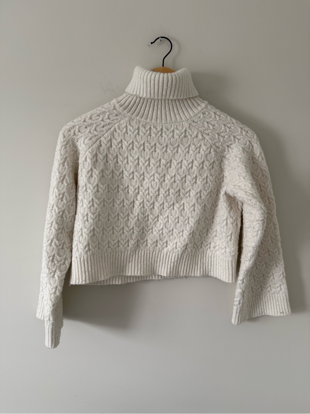 H&M Cream Cable Crop Turtleneck Sweater (size small)